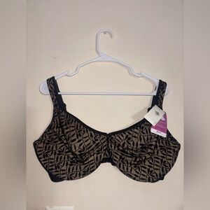 Olga minimized. lined but r without any foam or bulk. Bra only black Size 42DD